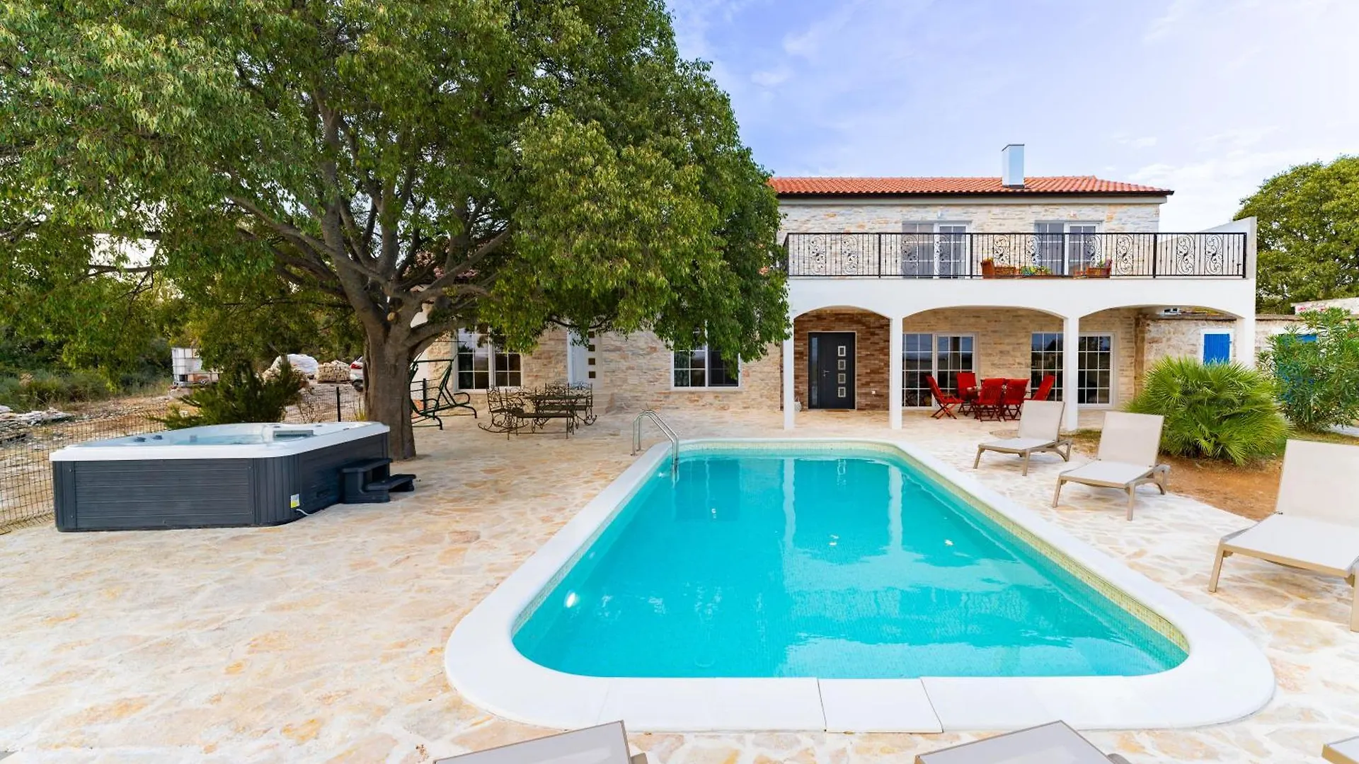Villa Agape - Heated Pool Rastevic