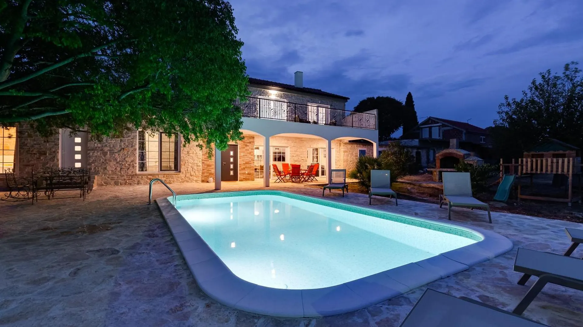 Villa Agape - Heated Pool Rastevic
