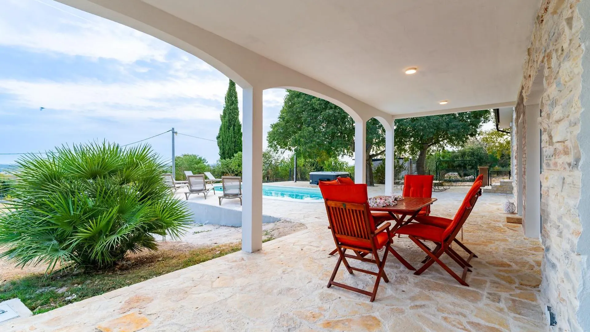 Villa Agape - Heated Pool Rastevic